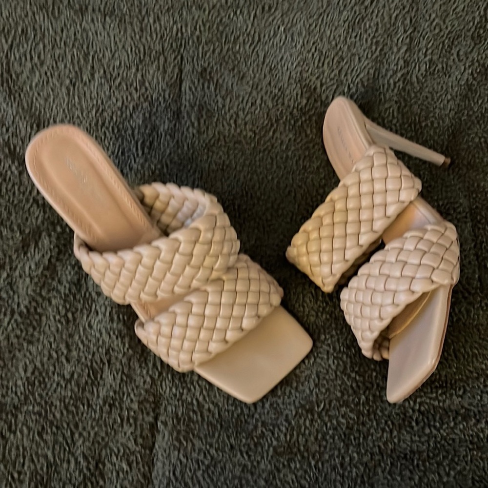 Woven Heel